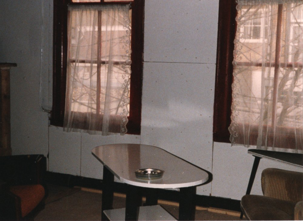 Binnen in het Animal House, 1987